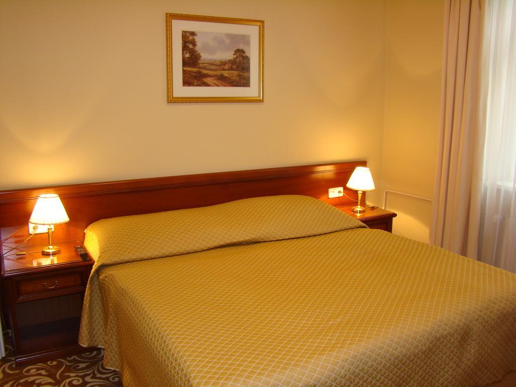 Hotel Saint Petersburg Karlovy Vary Bilik gambar