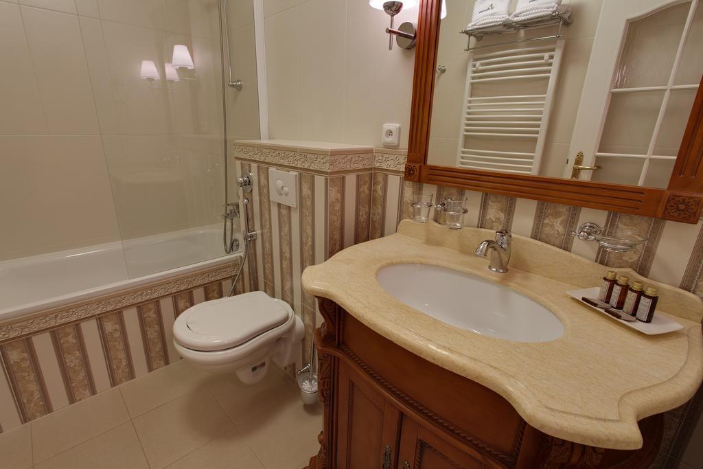 Hotel Saint Petersburg Karlovy Vary Luaran gambar