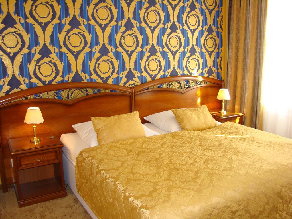 Hotel Saint Petersburg Karlovy Vary Luaran gambar